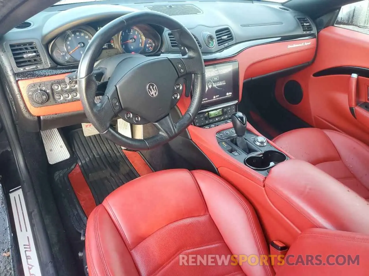 8 fotografías del automóvil dañado ZAM45VMA0K0341514 MASERATI ALL MODELS 2019