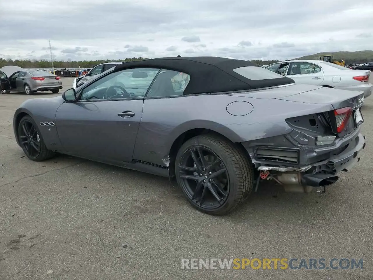 2 fotografías del automóvil dañado ZAM45VMA4K0315806 MASERATI ALL MODELS 2019