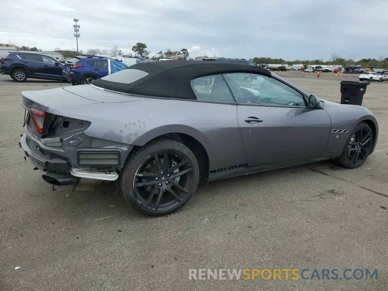 3 fotografías del automóvil dañado ZAM45VMA4K0315806 MASERATI ALL MODELS 2019