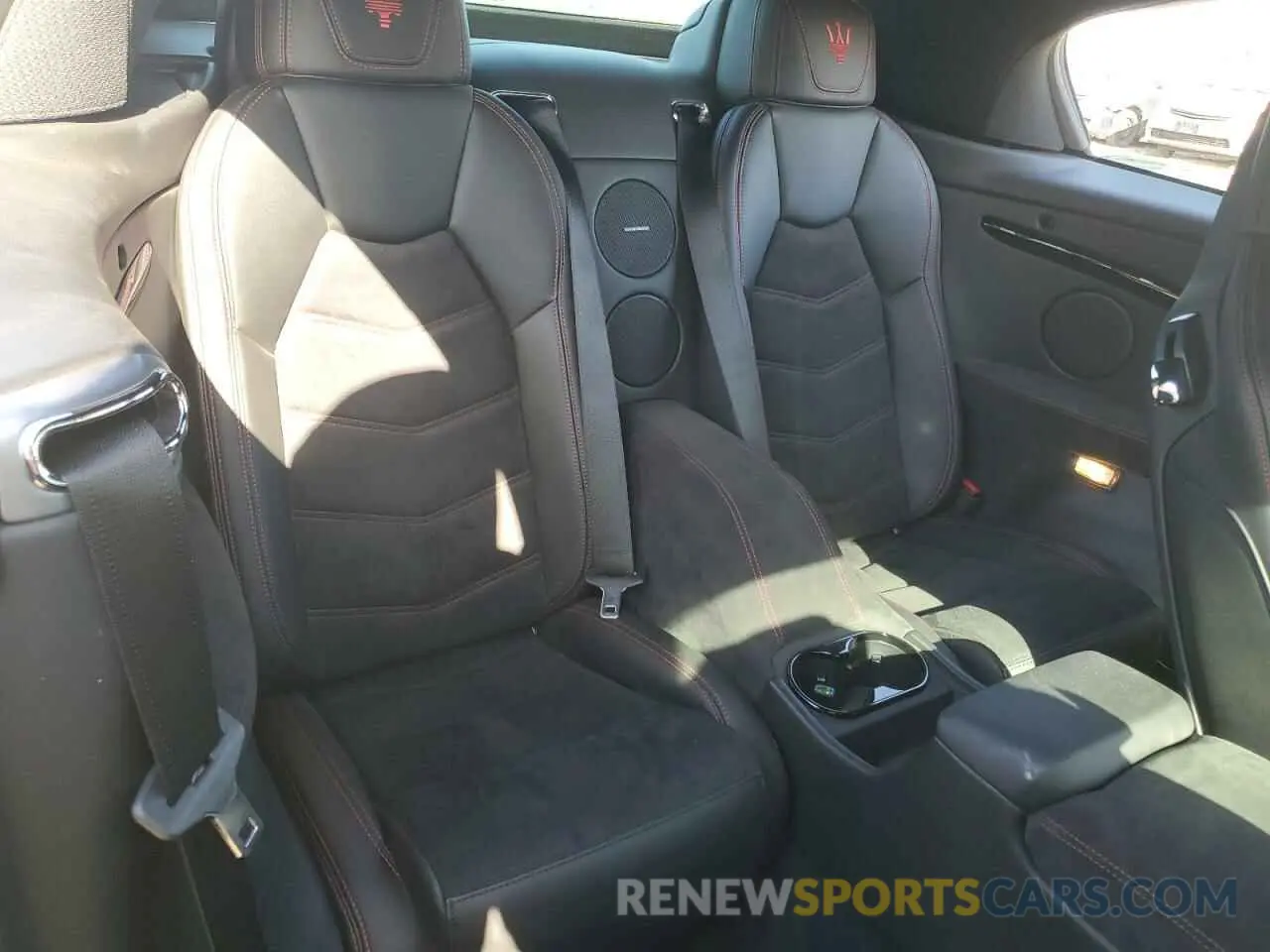 10 fotografías del automóvil dañado ZAM45VMAXK0312263 MASERATI ALL MODELS 2019
