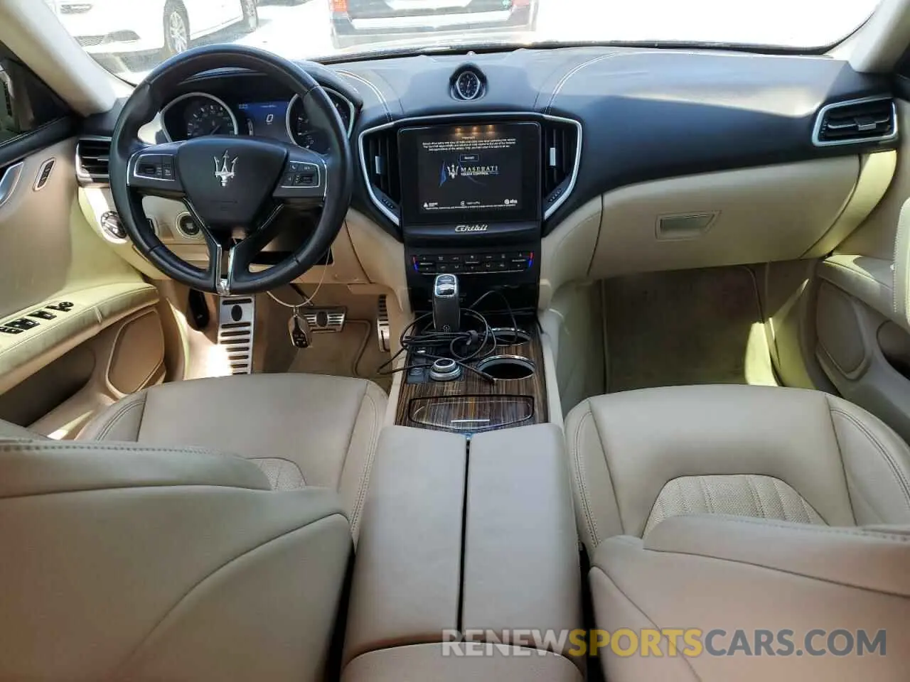 8 fotografías del automóvil dañado ZAM57XSA5K1328314 MASERATI ALL MODELS 2019