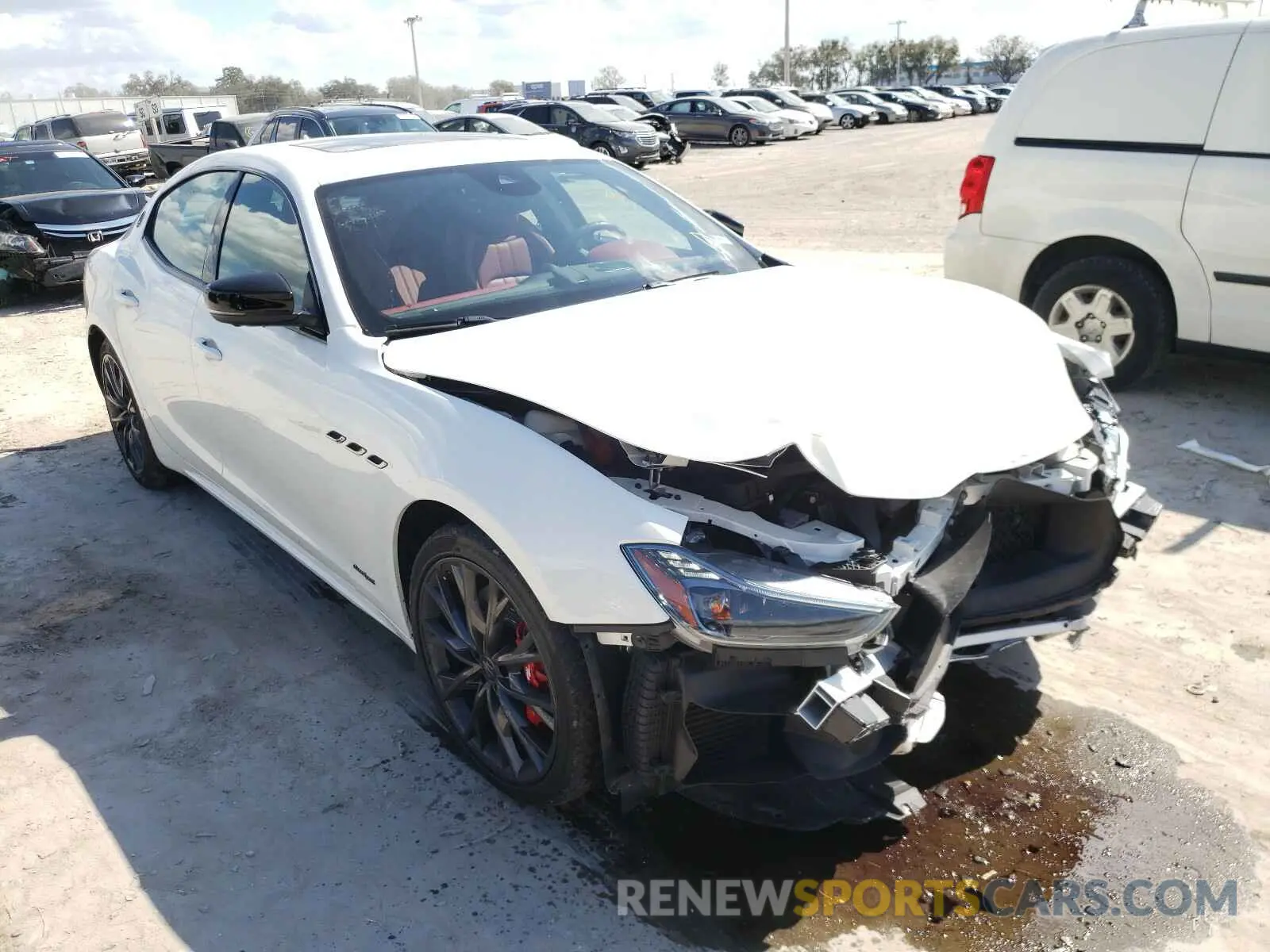 1 fotografías del automóvil dañado ZAM57XSS5K1335238 MASERATI ALL MODELS 2019