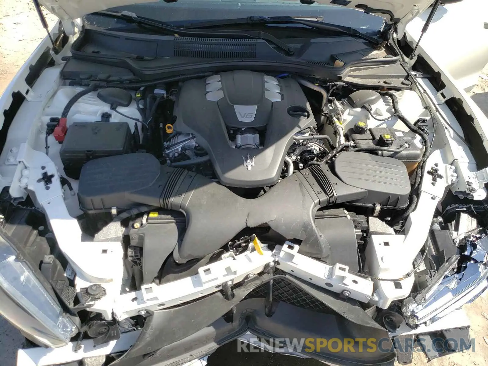 7 fotografías del automóvil dañado ZAM57XSS5K1335238 MASERATI ALL MODELS 2019