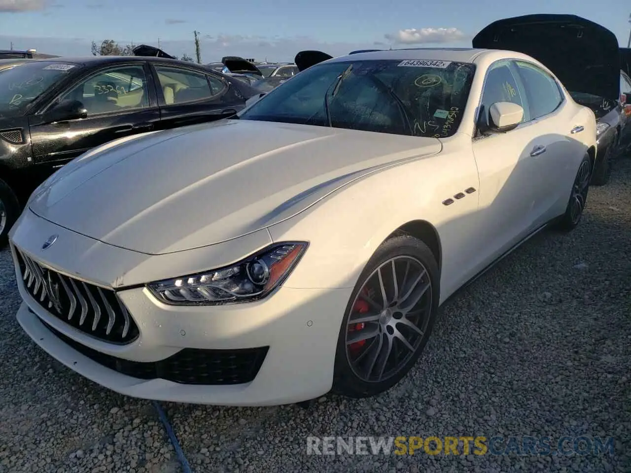 2 fotografías del automóvil dañado ZAM57YTA9K1325095 MASERATI ALL MODELS 2019