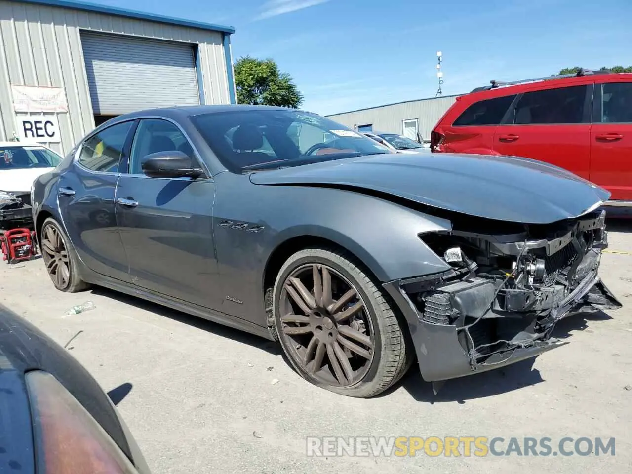 4 fotografías del automóvil dañado ZAM57YTL2K1309855 MASERATI ALL MODELS 2019