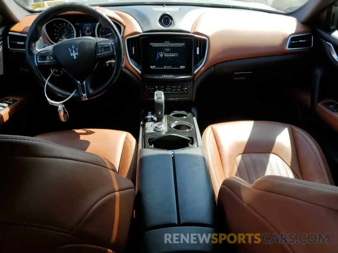 8 fotografías del automóvil dañado ZAM57YTL2K1309855 MASERATI ALL MODELS 2019