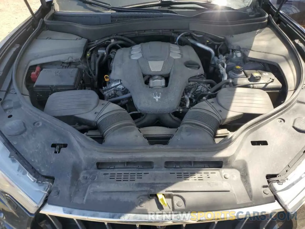 12 fotografías del automóvil dañado ZN661XUL3KX316909 MASERATI ALL MODELS 2019