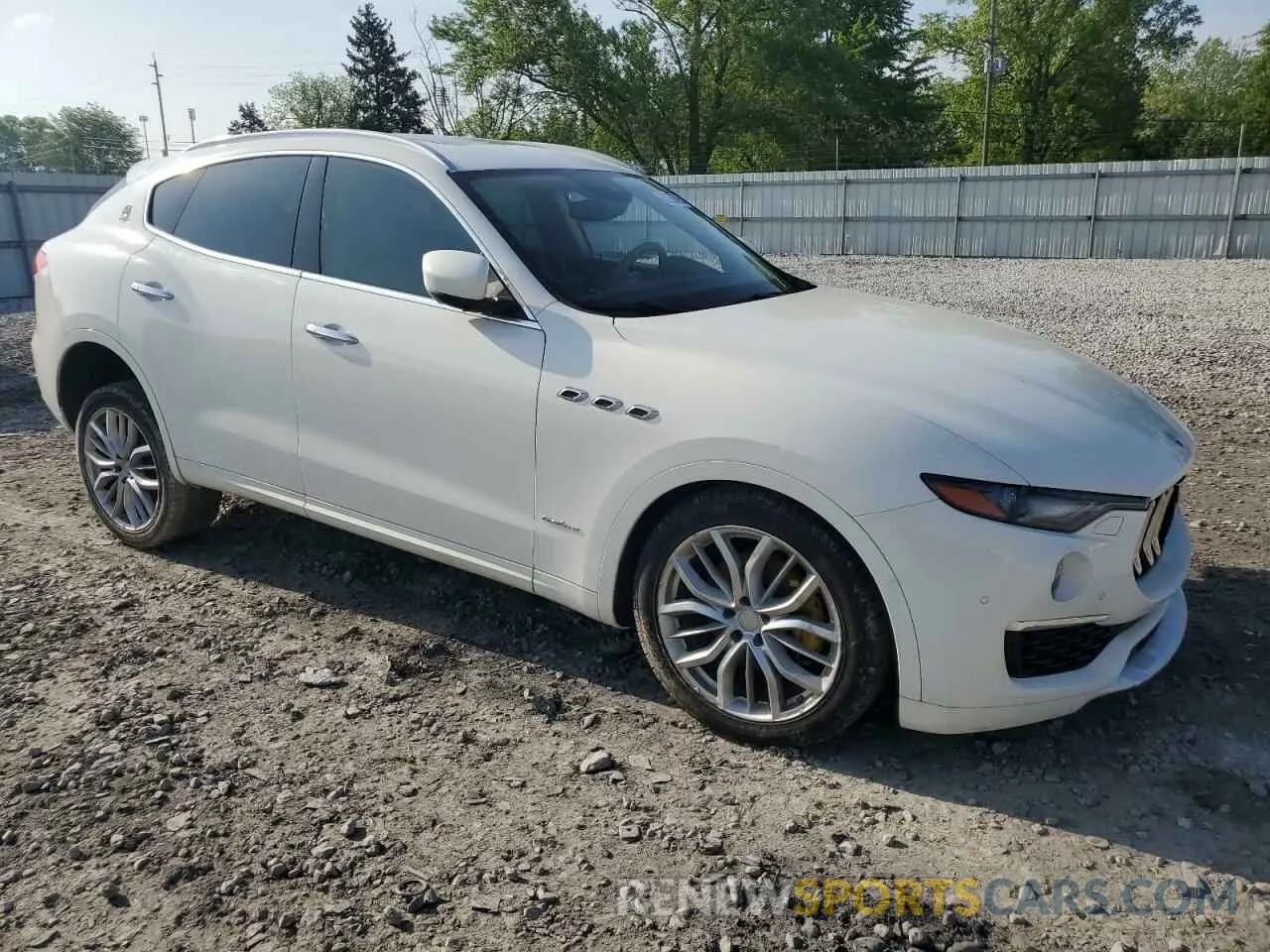 4 fotografías del automóvil dañado ZN661XUL7KX318713 MASERATI ALL MODELS 2019