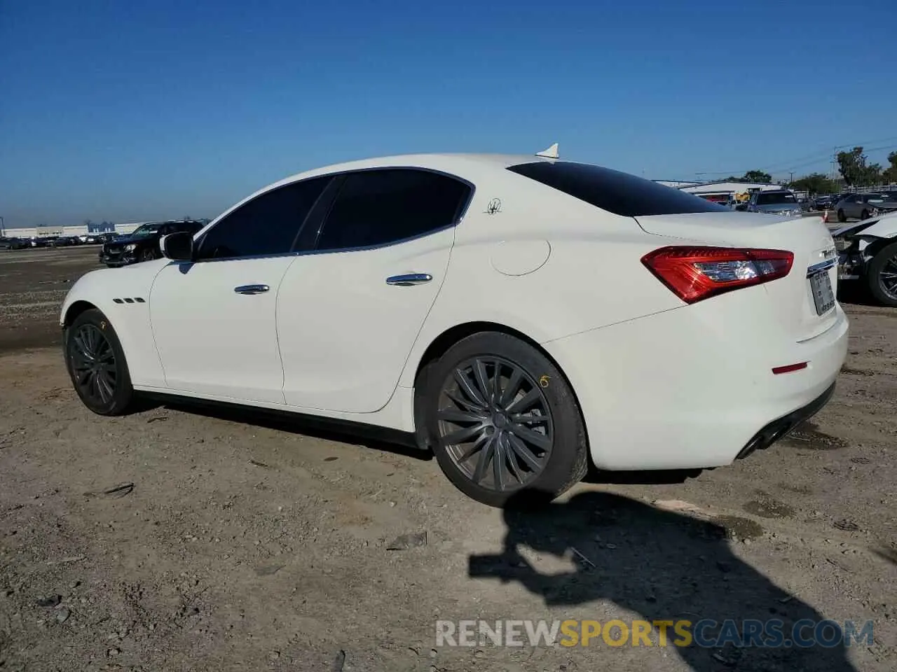 2 fotografías del automóvil dañado ZAM57XSA1L1344477 MASERATI ALL MODELS 2020