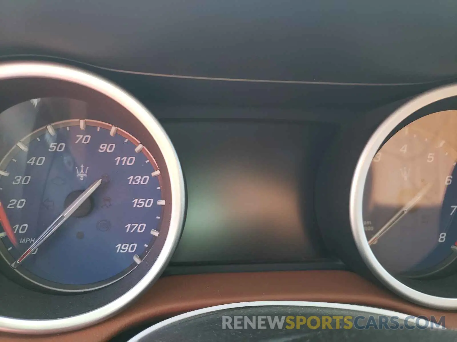 8 fotografías del automóvil dañado ZAM57XSA4L1355246 MASERATI ALL MODELS 2020