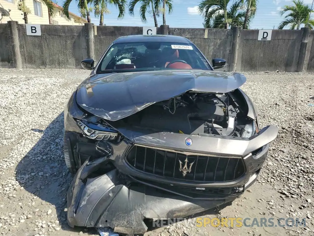 5 fotografías del automóvil dañado ZAM57XSAXL1352531 MASERATI ALL MODELS 2020