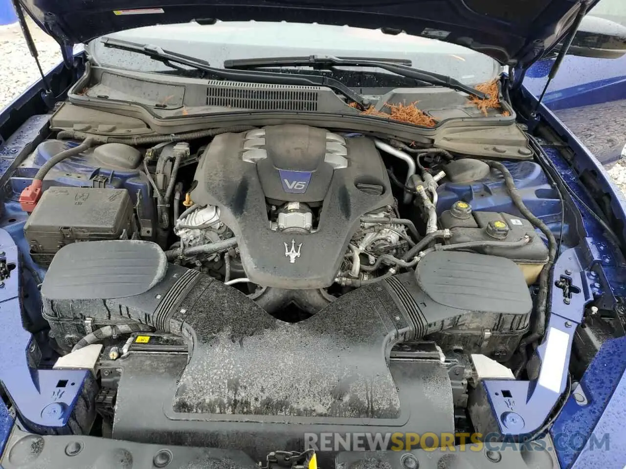 11 fotografías del automóvil dañado ZAM57YSA3L1356605 MASERATI ALL MODELS 2020
