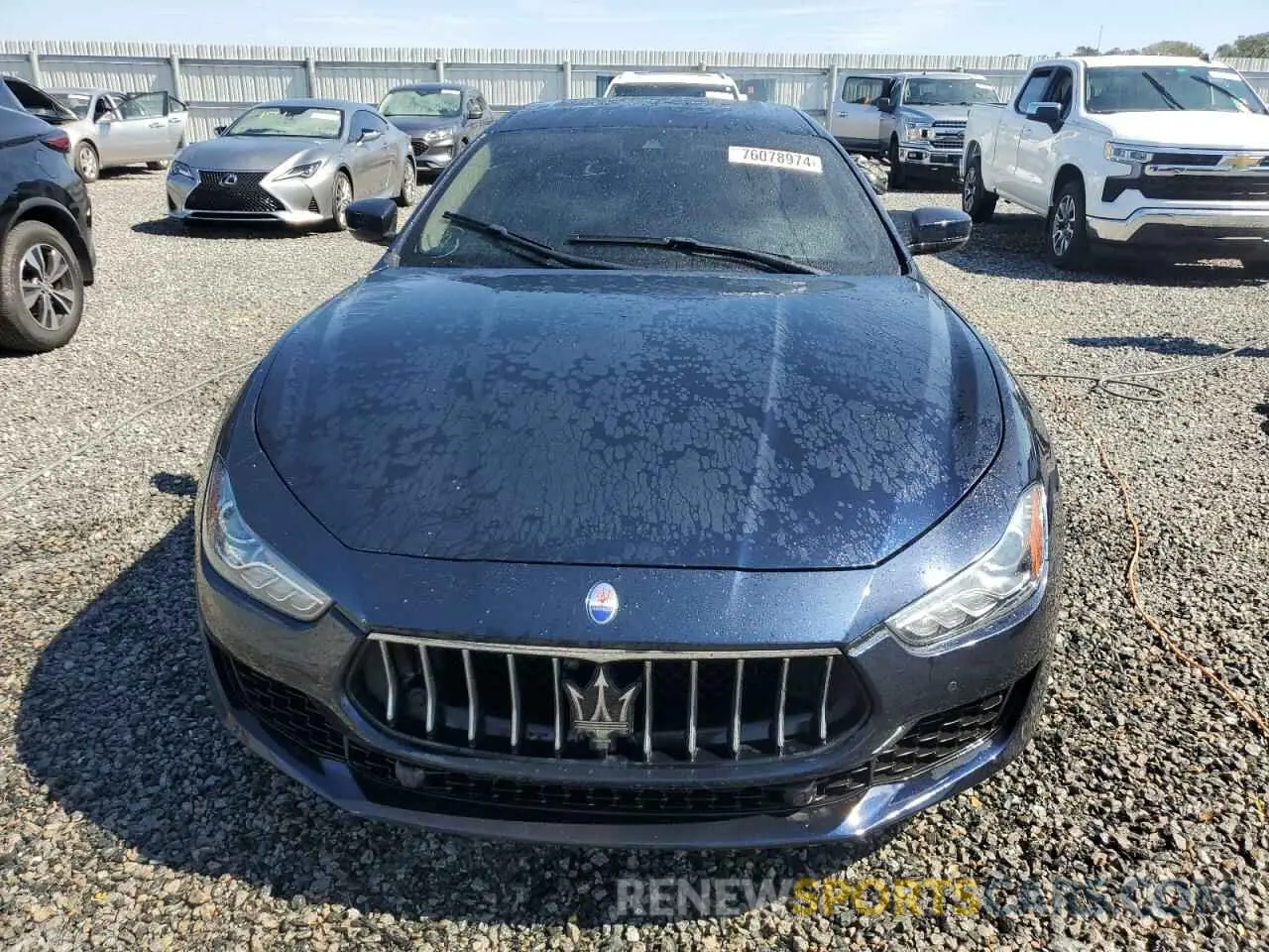 5 fotografías del automóvil dañado ZAM57YSAXL1349232 MASERATI ALL MODELS 2020