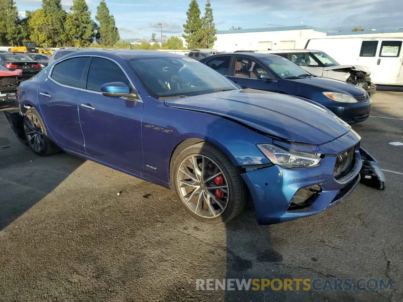 4 fotografías del automóvil dañado ZAM57YSS4L1343502 MASERATI ALL MODELS 2020