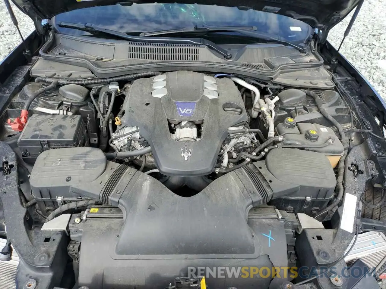 11 fotografías del automóvil dañado ZAM57YTA7L1344357 MASERATI ALL MODELS 2020