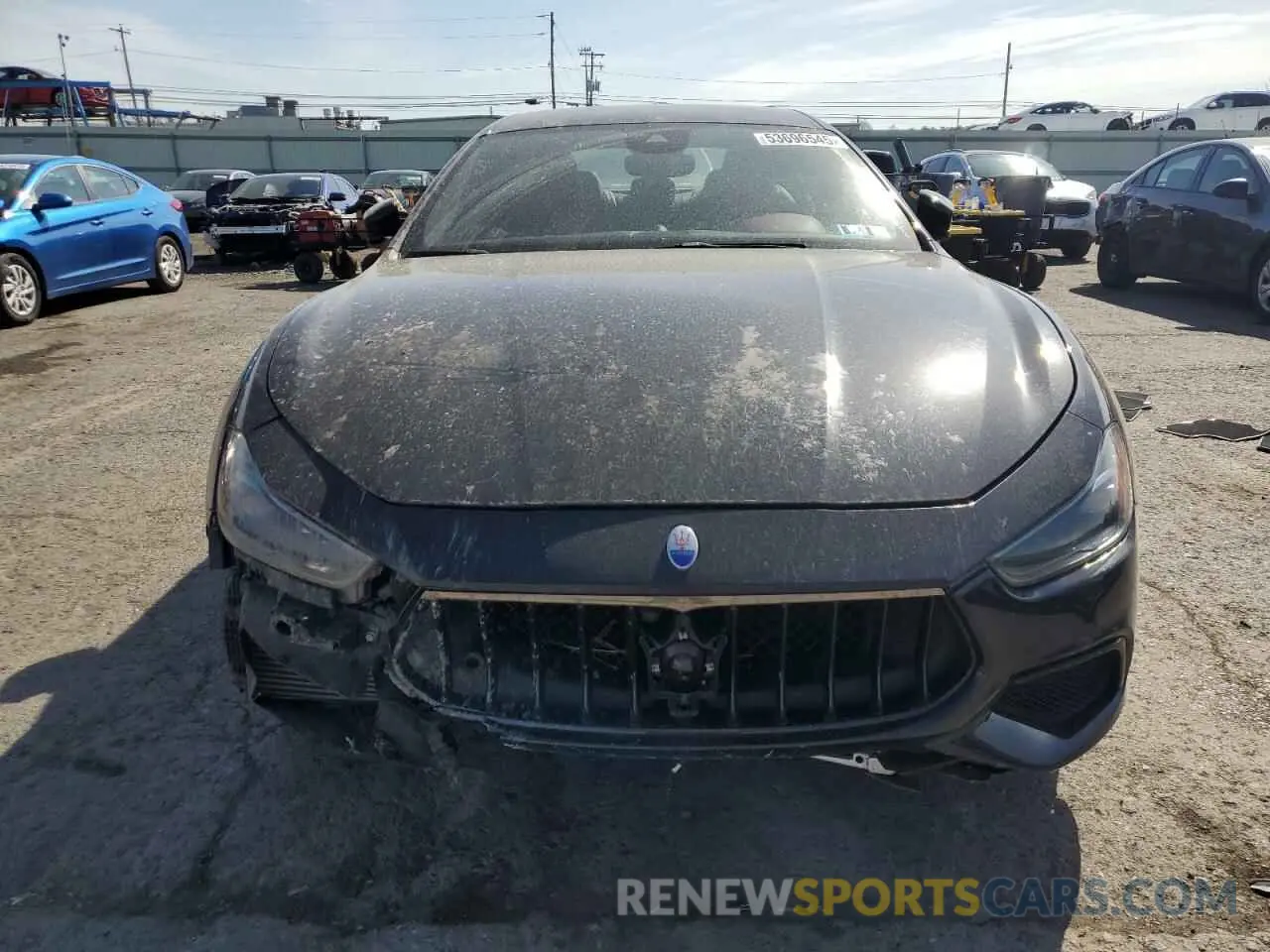 5 fotografías del automóvil dañado ZAM57YTS1L1351135 MASERATI ALL MODELS 2020