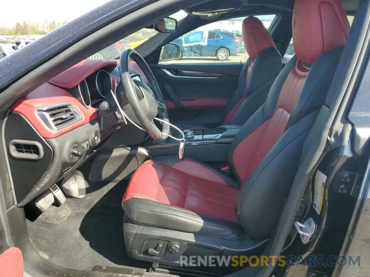 7 fotografías del automóvil dañado ZAM57YTS1L1351135 MASERATI ALL MODELS 2020