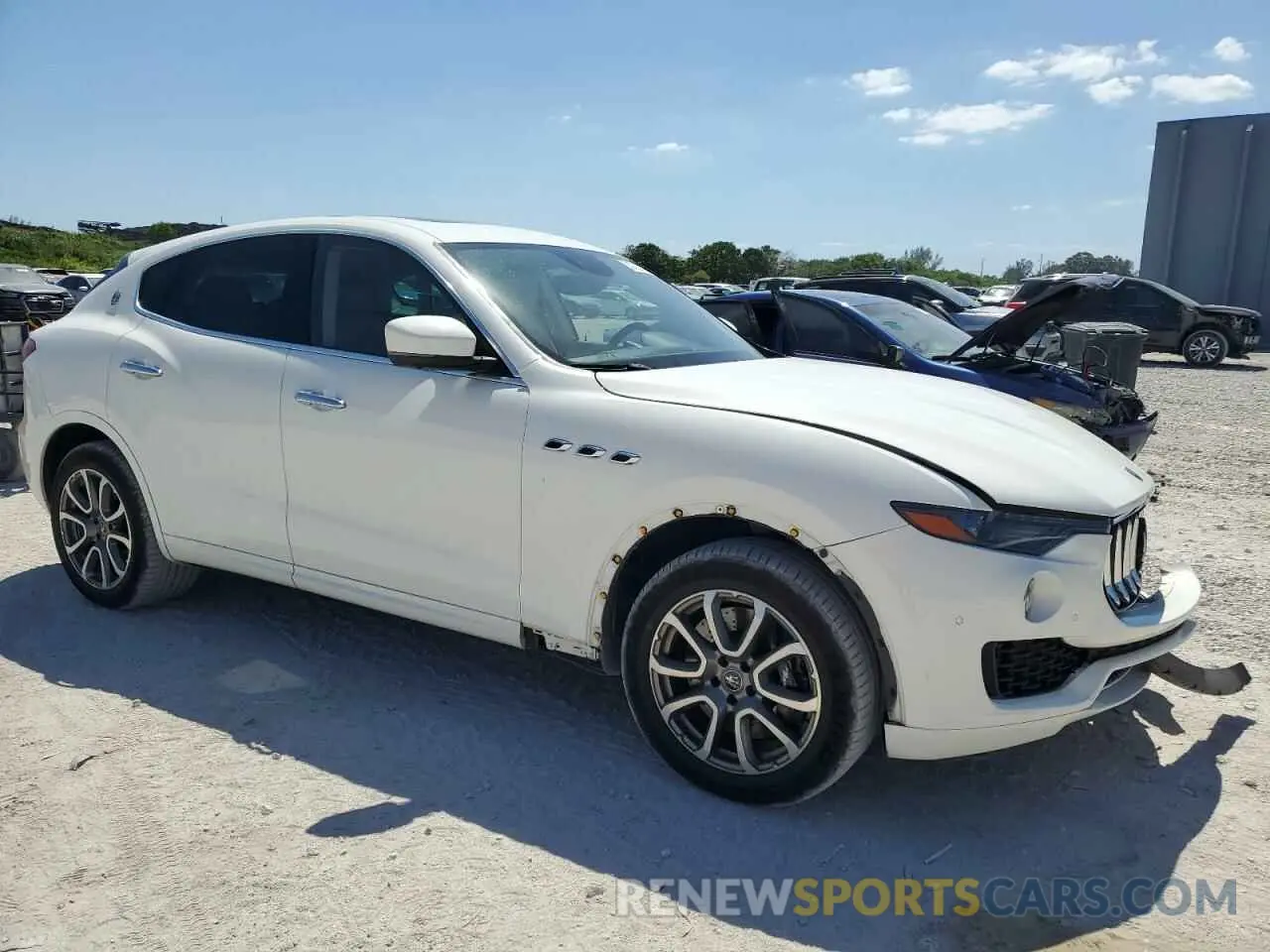 4 fotografías del automóvil dañado ZN661YUA0LX344897 MASERATI ALL MODELS 2020