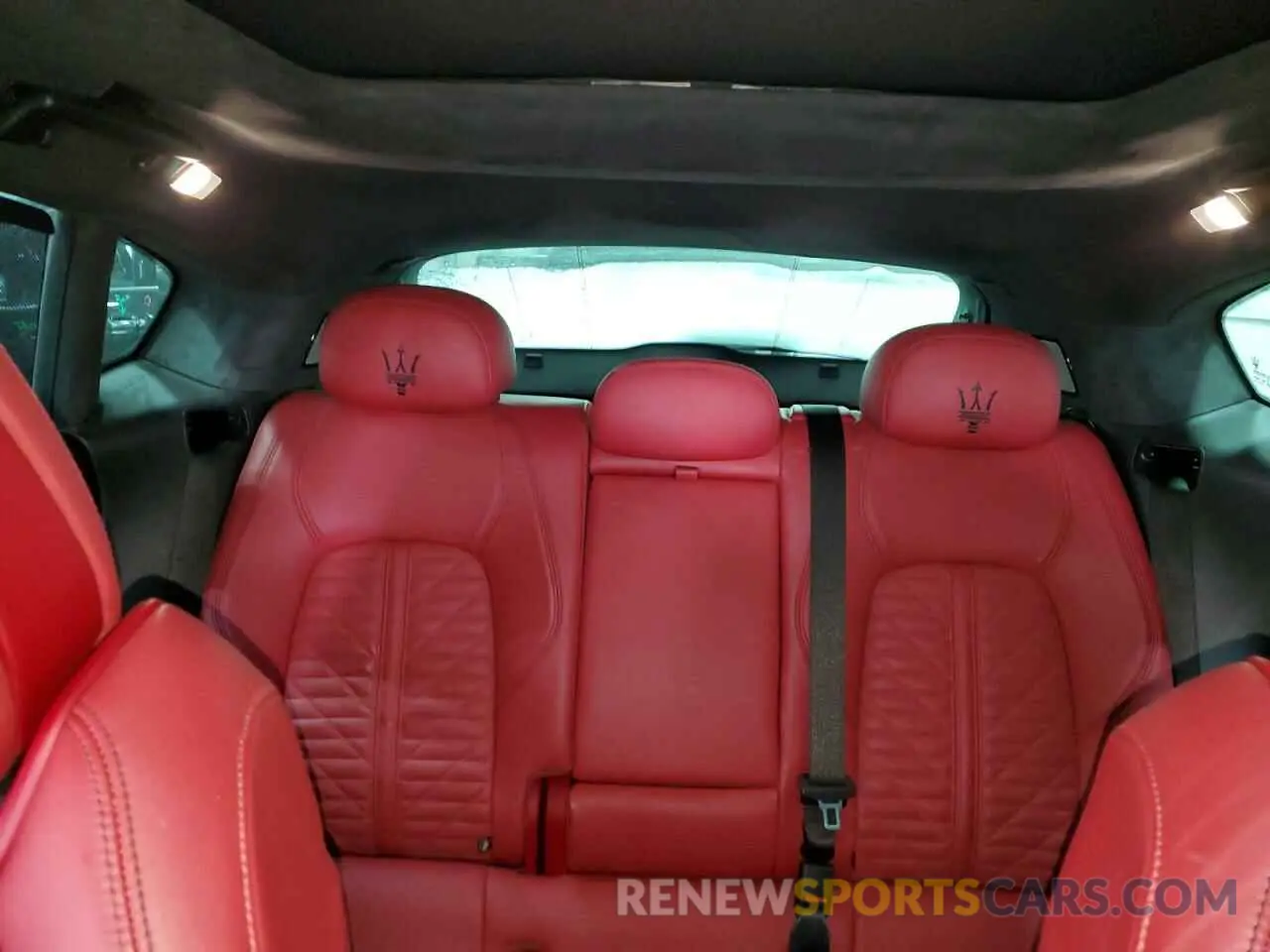 10 fotografías del automóvil dañado ZN661YUS4LX354499 MASERATI ALL MODELS 2020