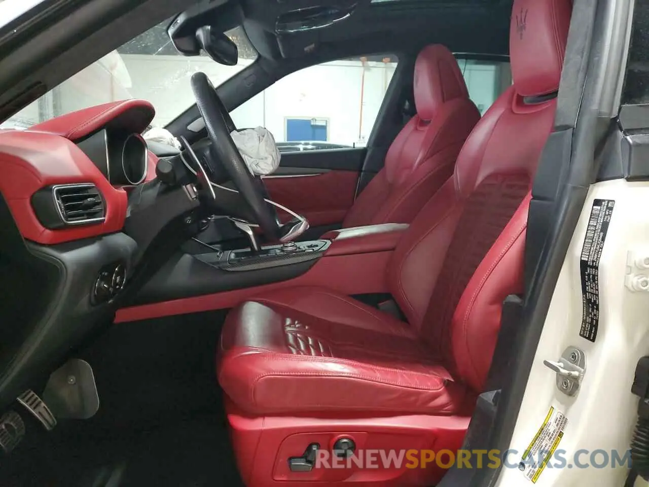 7 fotografías del automóvil dañado ZN661YUS4LX354499 MASERATI ALL MODELS 2020