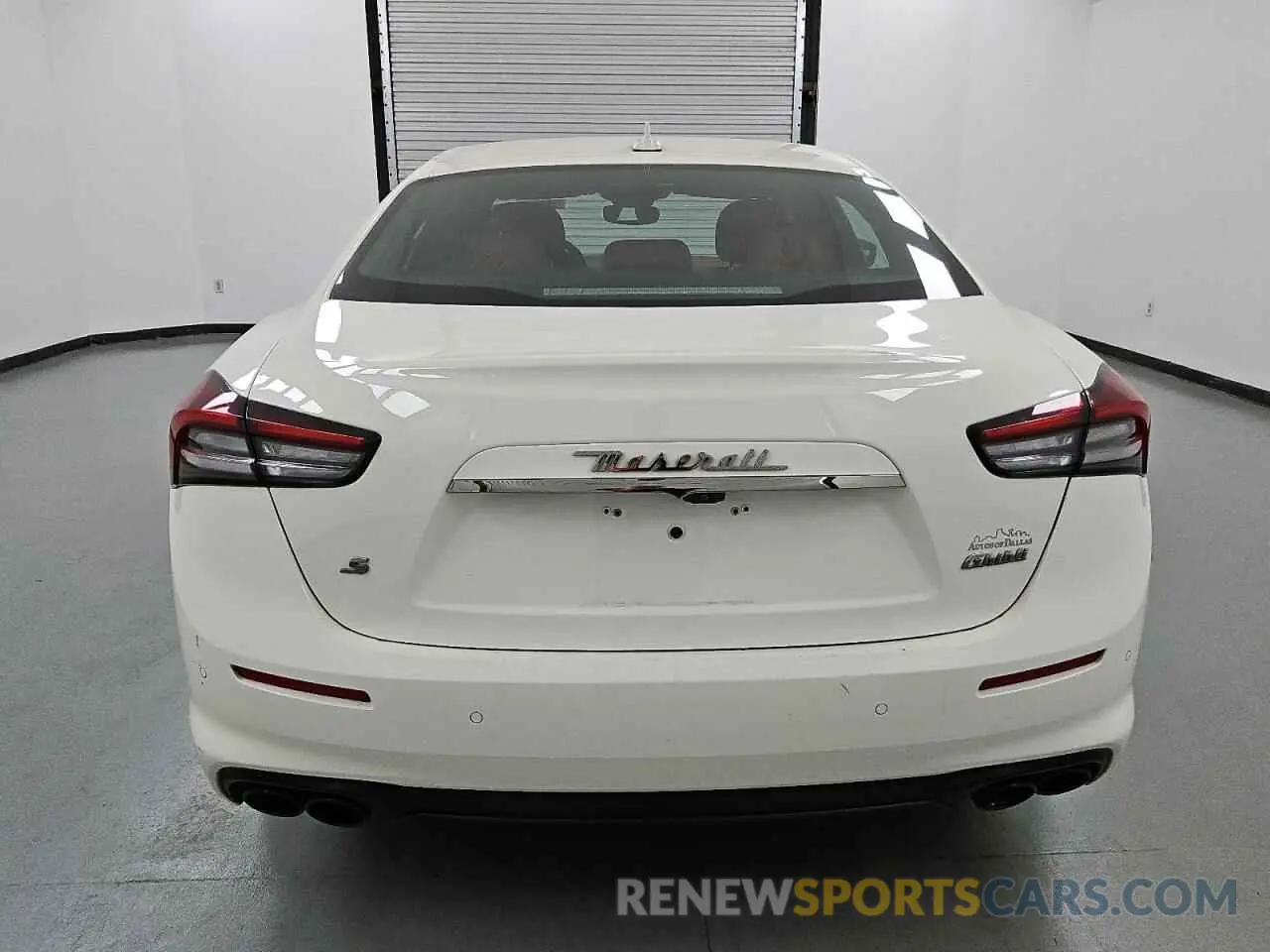 6 fotografías del automóvil dañado ZAM57YSA6M1360181 MASERATI ALL MODELS 2021