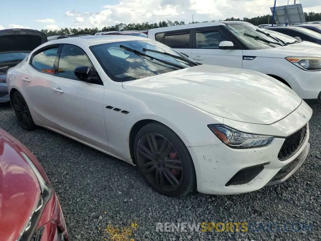 4 fotografías del automóvil dañado ZAM57YSA6M1378227 MASERATI ALL MODELS 2021
