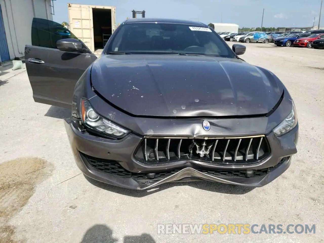 9 fotografías del automóvil dañado ZAM57YSA7M1363235 MASERATI ALL MODELS 2021