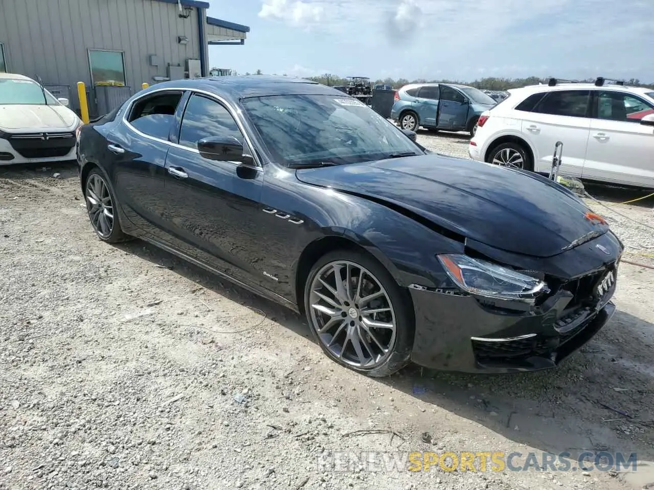 4 fotografías del automóvil dañado ZAM57YSL4M1360844 MASERATI ALL MODELS 2021