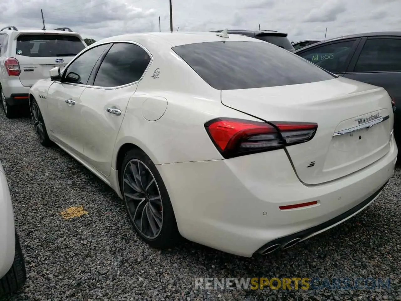 3 fotografías del automóvil dañado ZAM57YSL5M1360769 MASERATI ALL MODELS 2021