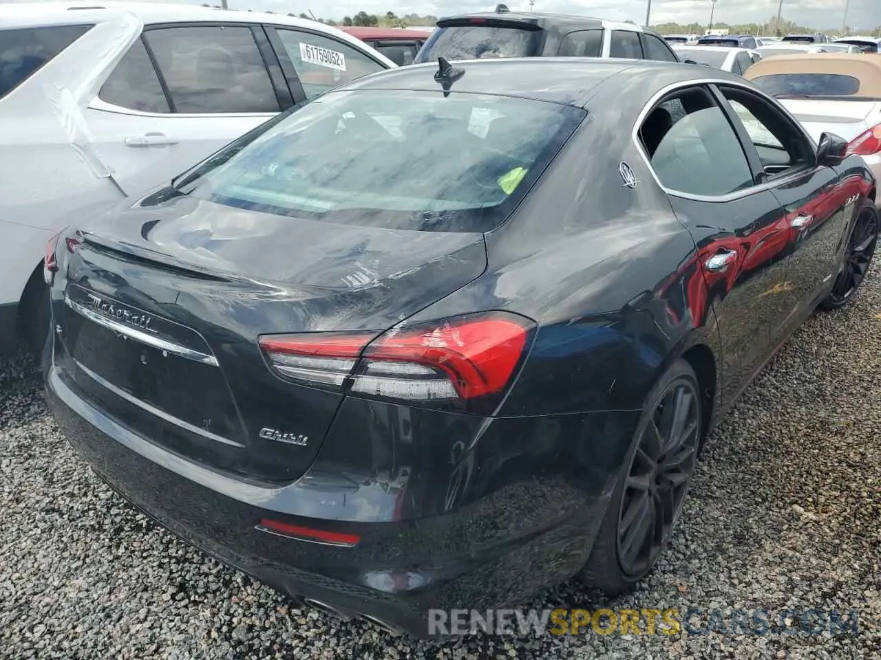 4 fotografías del automóvil dañado ZAM57YSS3M1360843 MASERATI ALL MODELS 2021