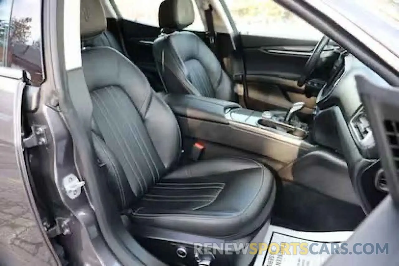 5 fotografías del automóvil dañado ZAM57YTA0M1357730 MASERATI ALL MODELS 2021