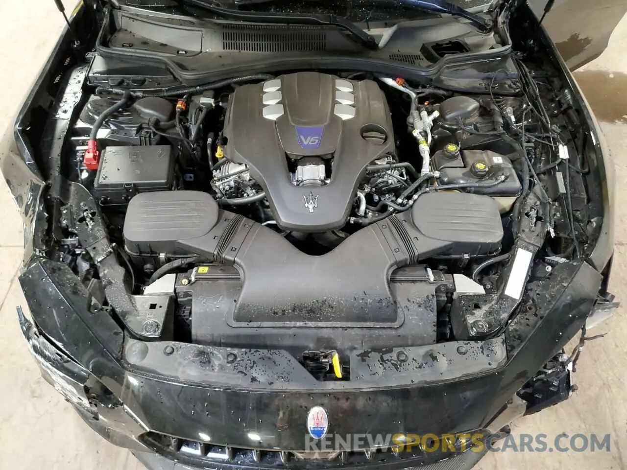11 fotografías del automóvil dañado ZAM57YTS0M1365710 MASERATI ALL MODELS 2021