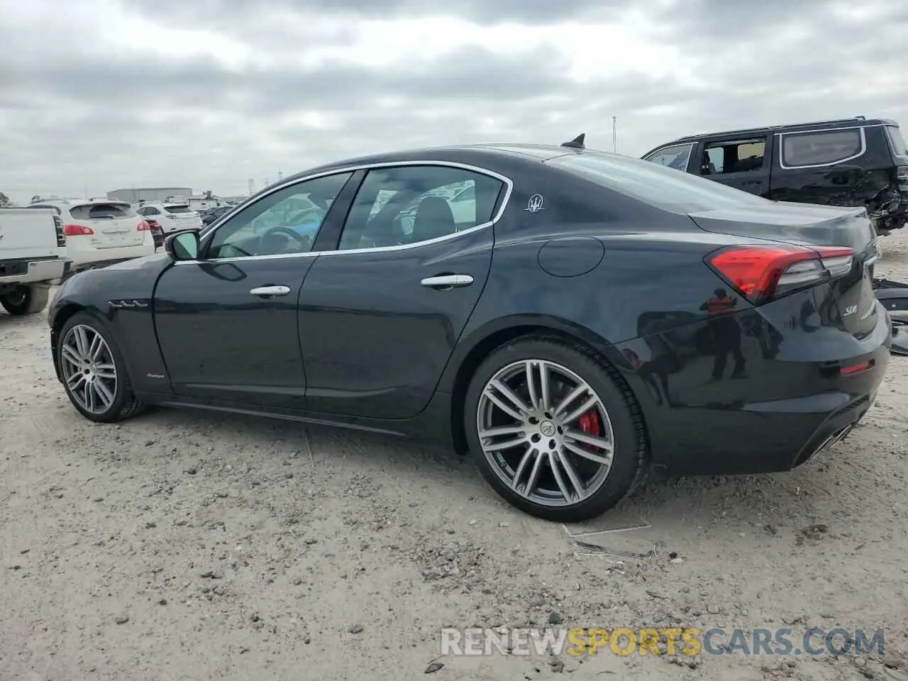 2 fotografías del automóvil dañado ZAM57YTS3M1357665 MASERATI ALL MODELS 2021