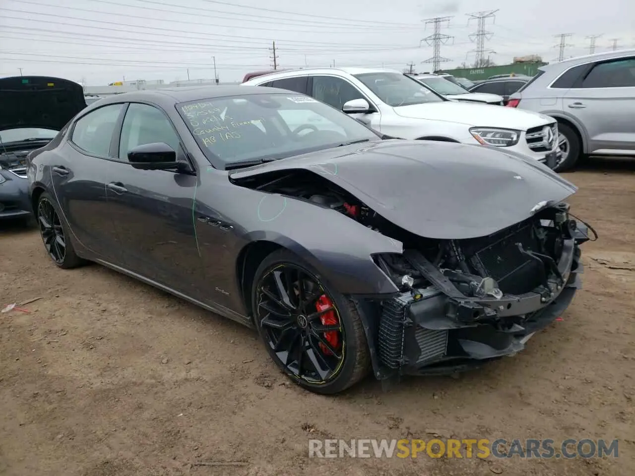 4 fotografías del automóvil dañado ZAM57YTS4M1360431 MASERATI ALL MODELS 2021