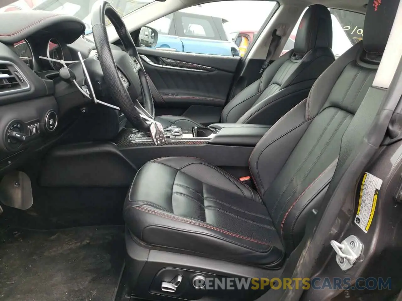 7 fotografías del automóvil dañado ZAM57YTS4M1360431 MASERATI ALL MODELS 2021