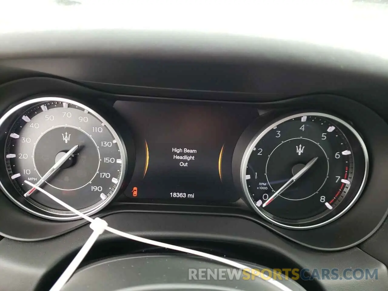 9 fotografías del automóvil dañado ZAM57YTS4M1360431 MASERATI ALL MODELS 2021