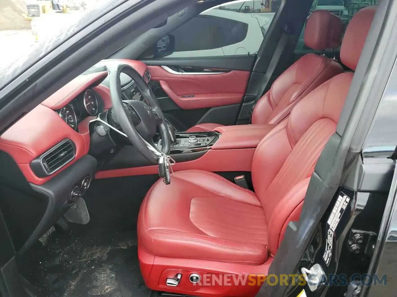 7 fotografías del automóvil dañado ZN661XUA2MX359669 MASERATI ALL MODELS 2021