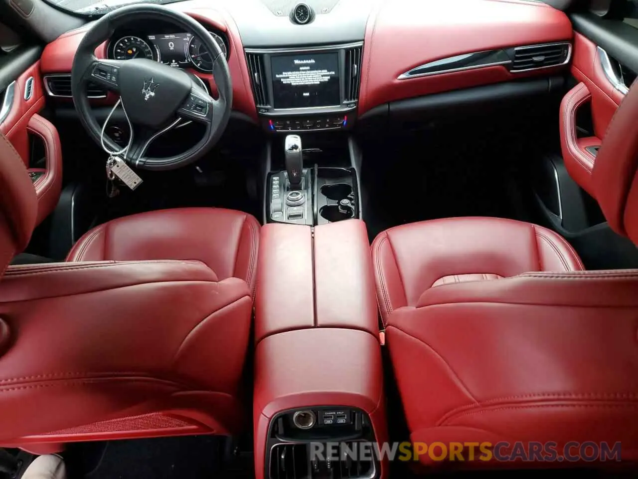 8 fotografías del automóvil dañado ZN661XUA2MX359669 MASERATI ALL MODELS 2021