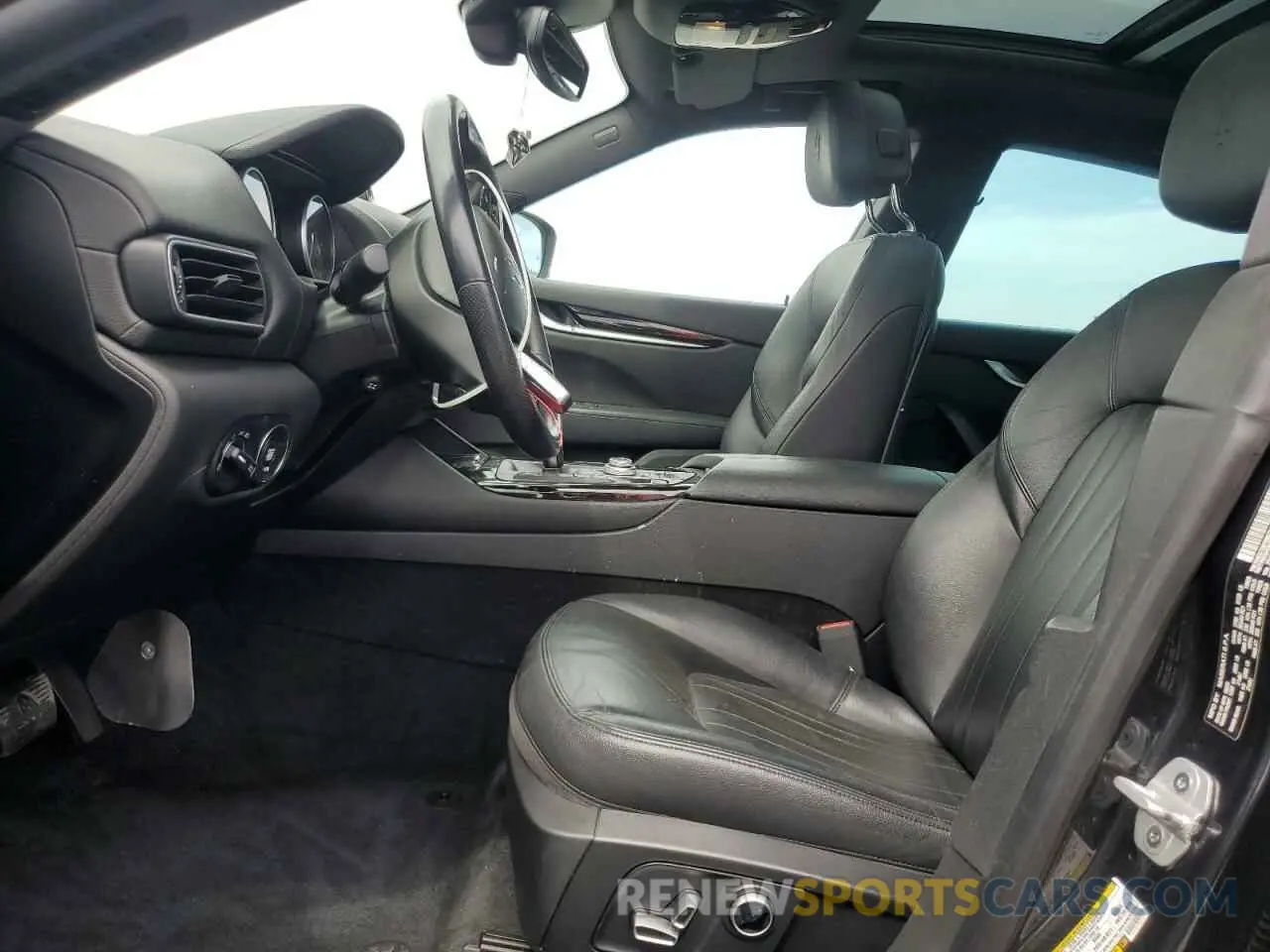7 fotografías del automóvil dañado ZN661XUA5MX357852 MASERATI ALL MODELS 2021