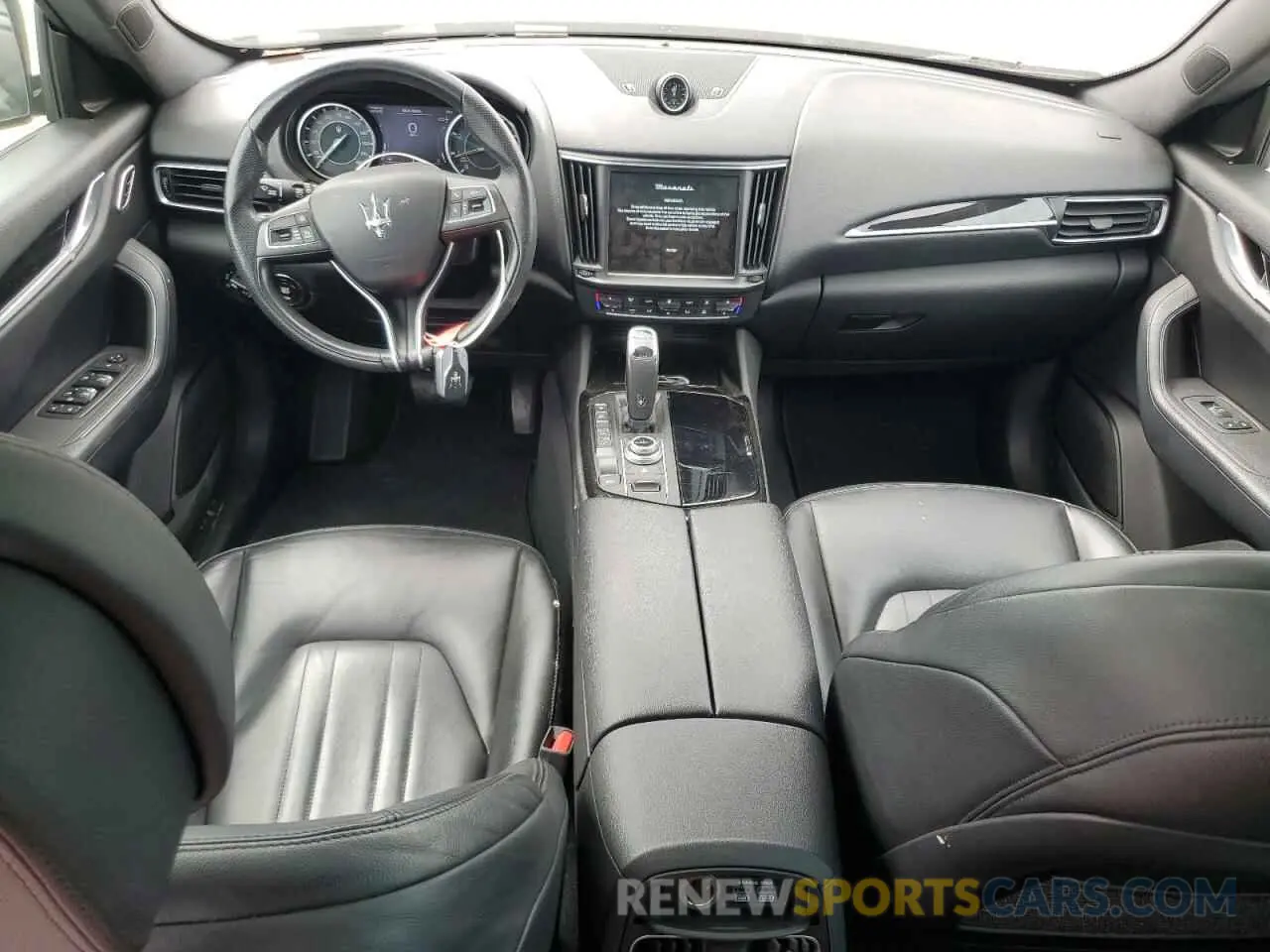 8 fotografías del automóvil dañado ZN661XUA5MX357852 MASERATI ALL MODELS 2021