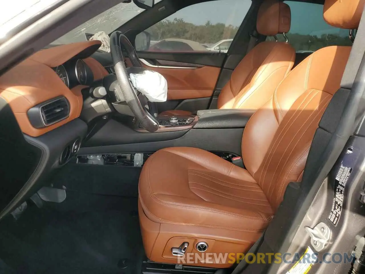 7 fotografías del automóvil dañado ZN661XUA8MX364794 MASERATI ALL MODELS 2021