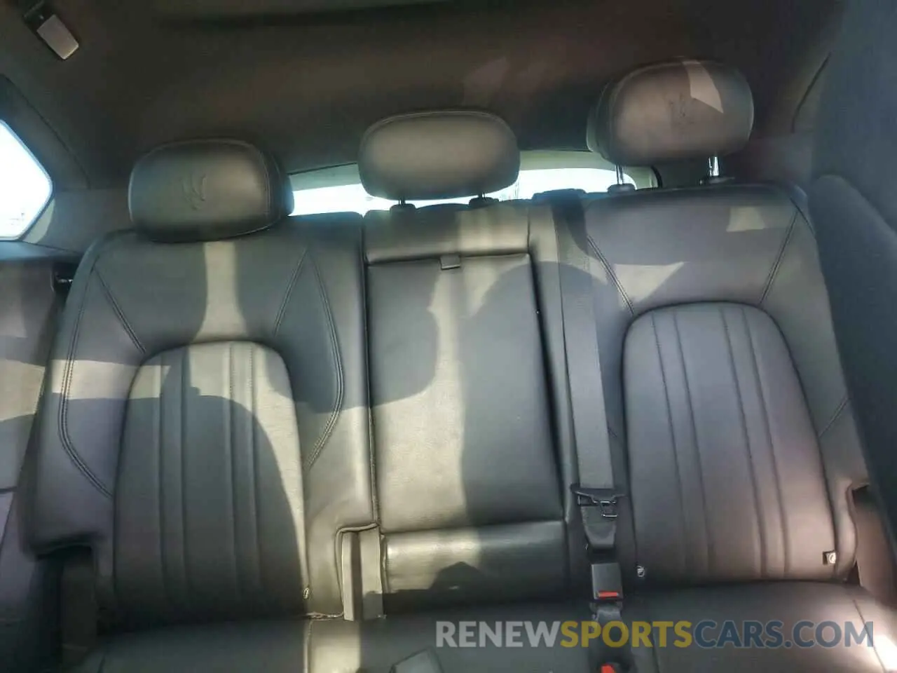 10 fotografías del automóvil dañado ZN661XUA9MX357790 MASERATI ALL MODELS 2021