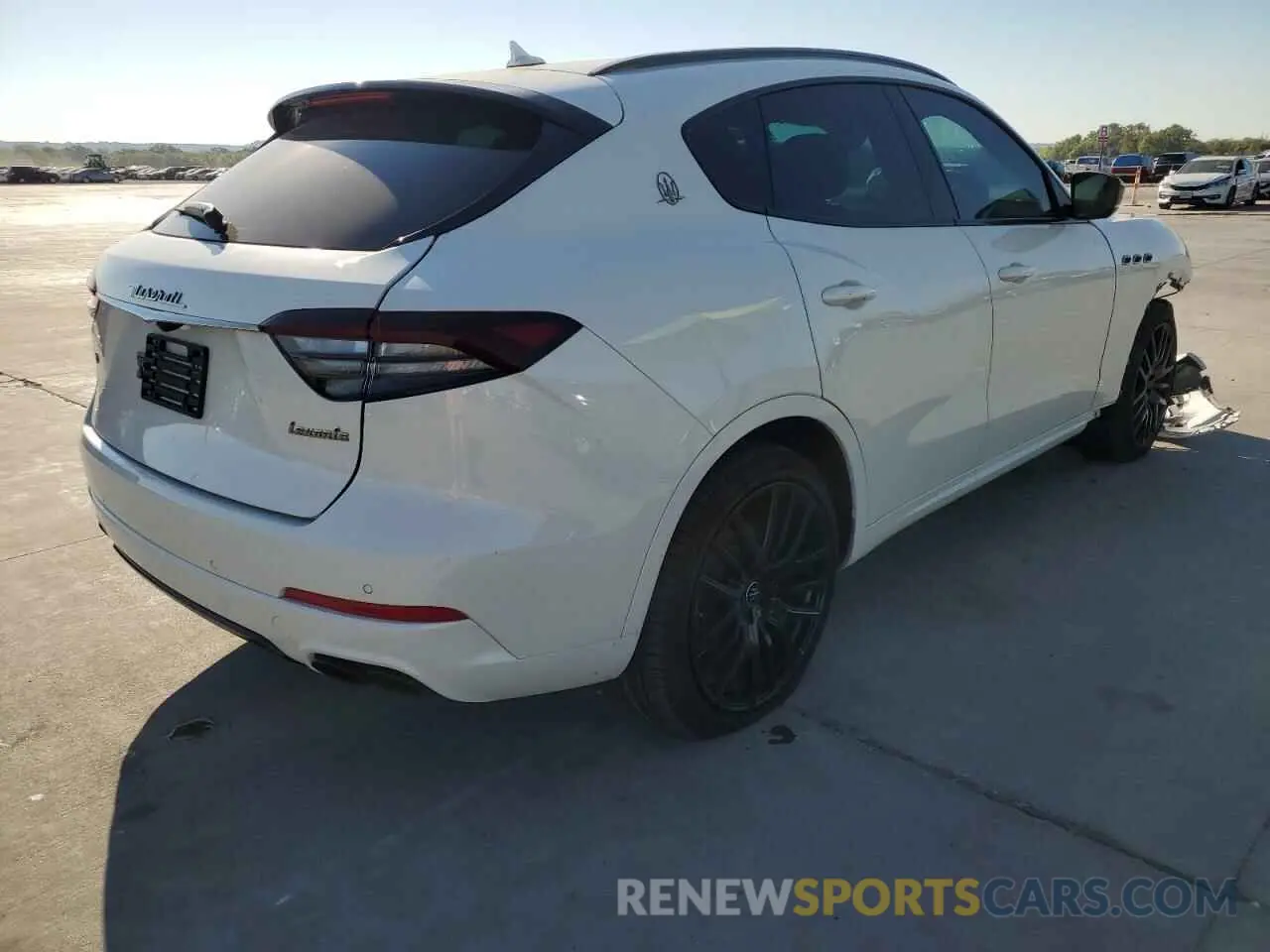 4 fotografías del automóvil dañado ZN661XUA9MX363041 MASERATI ALL MODELS 2021