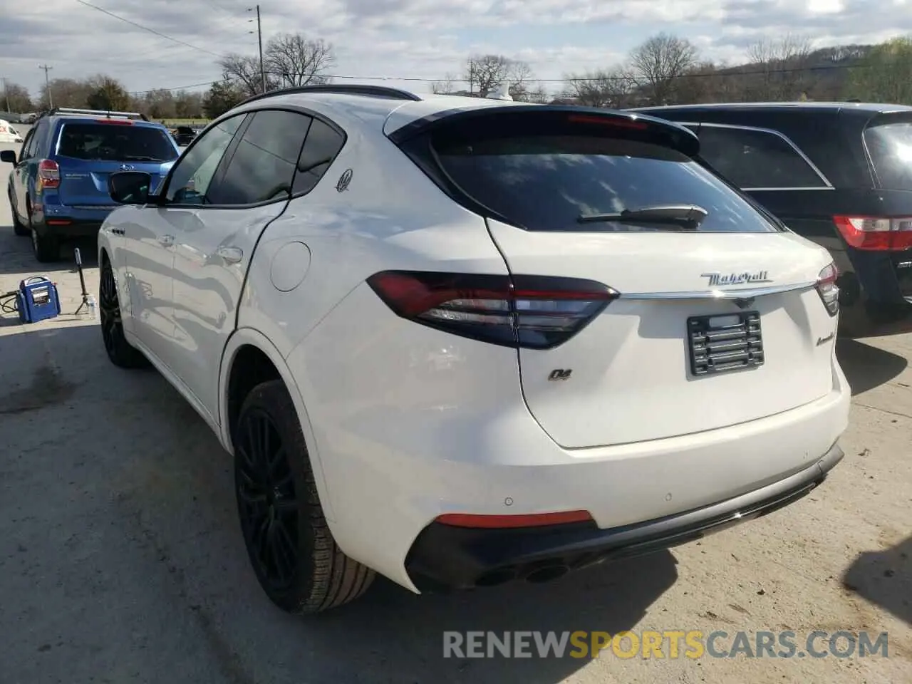 3 fotografías del automóvil dañado ZN661XUAXMX357801 MASERATI ALL MODELS 2021