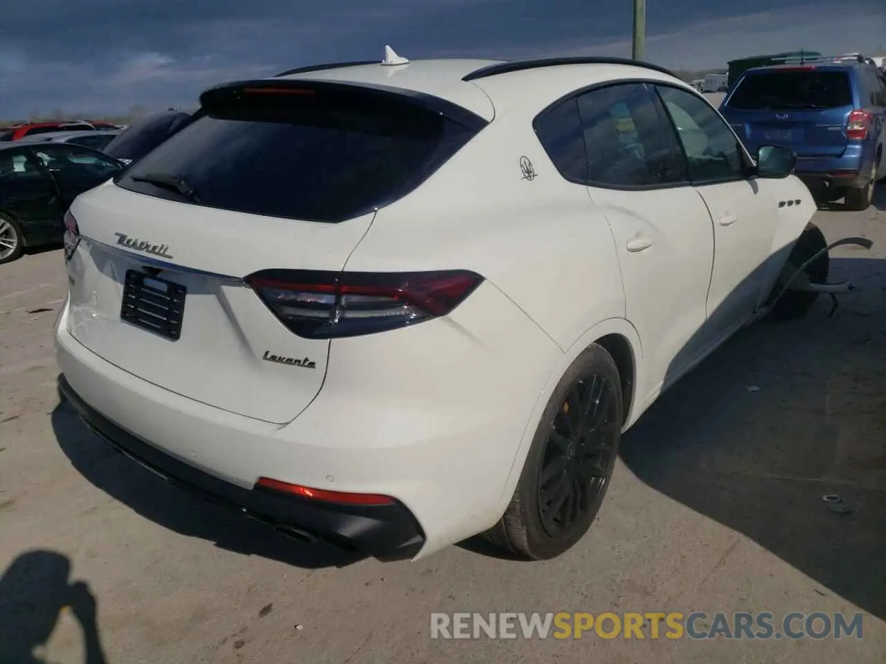 4 fotografías del automóvil dañado ZN661XUAXMX357801 MASERATI ALL MODELS 2021
