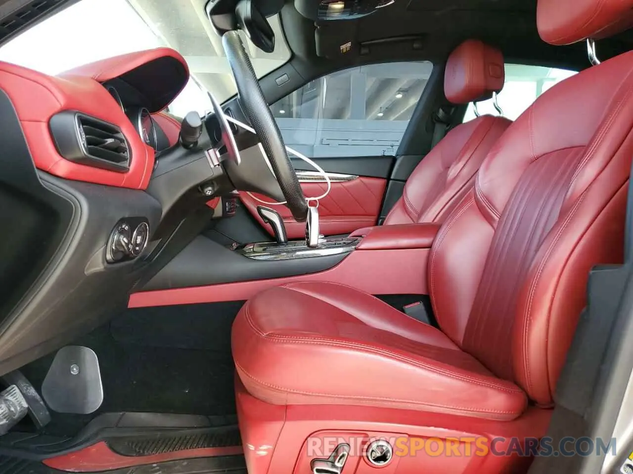 7 fotografías del automóvil dañado ZN661YUA3MX369441 MASERATI ALL MODELS 2021