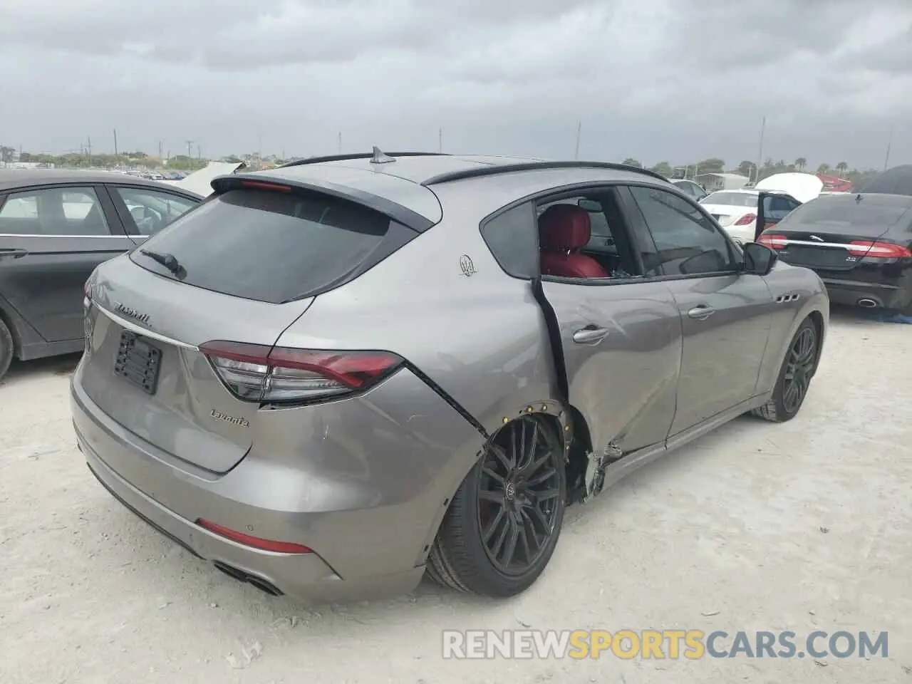 4 fotografías del automóvil dañado ZN661YUA7MX372116 MASERATI ALL MODELS 2021