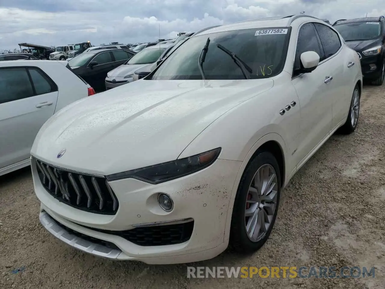 2 fotografías del automóvil dañado ZN661YUL3MX359638 MASERATI ALL MODELS 2021