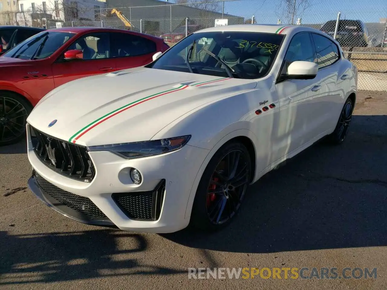 2 fotografías del automóvil dañado ZN661ZUA5MX359967 MASERATI ALL MODELS 2021