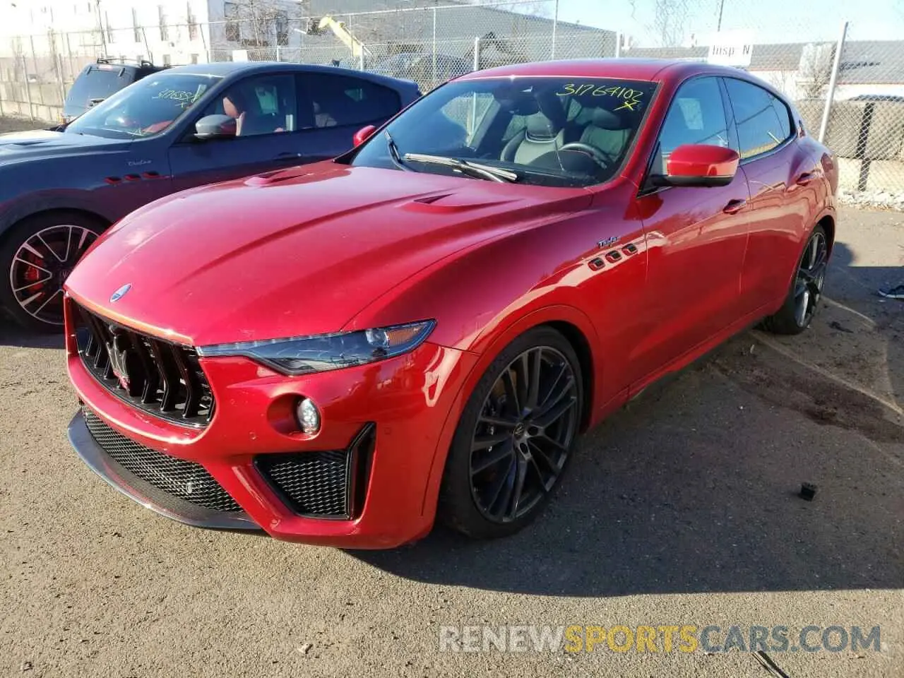 2 fotografías del automóvil dañado ZN661ZUA9MX359969 MASERATI ALL MODELS 2021